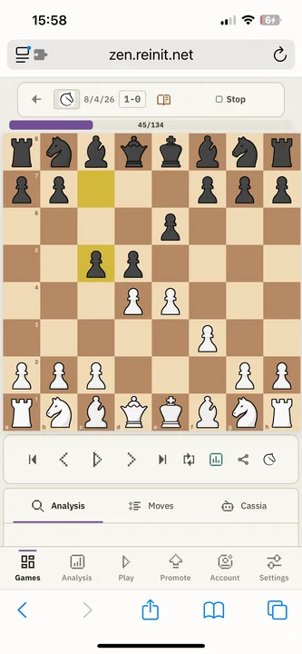 Zen mobile chess analysis with the board, move controls, evaluation, and analysis tabs